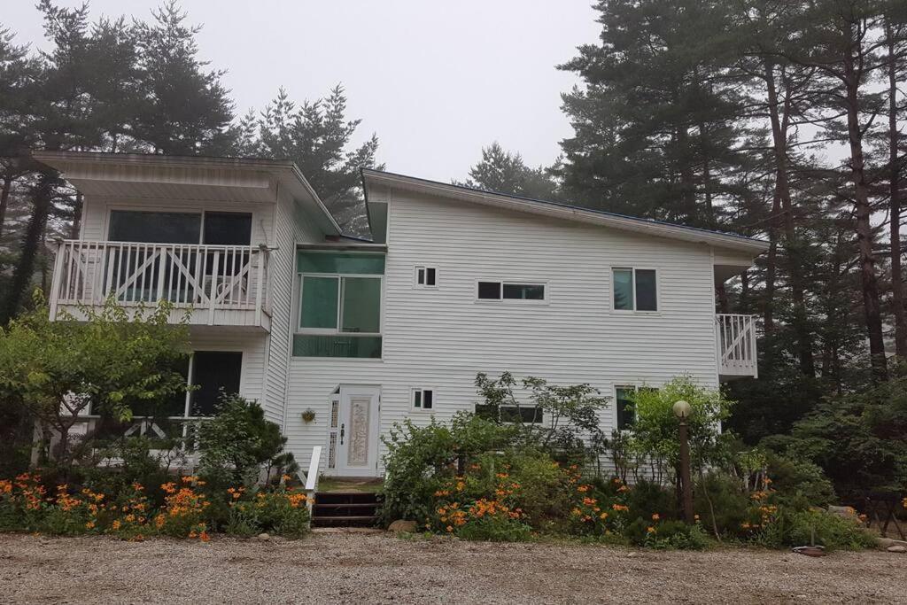 Blue Sky Milky Way Pension Yangyang Exterior foto