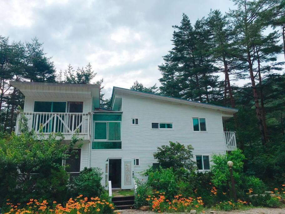 Blue Sky Milky Way Pension Yangyang Exterior foto